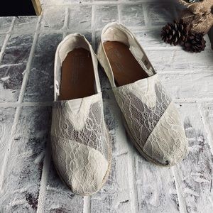 TOMS- white lace flats